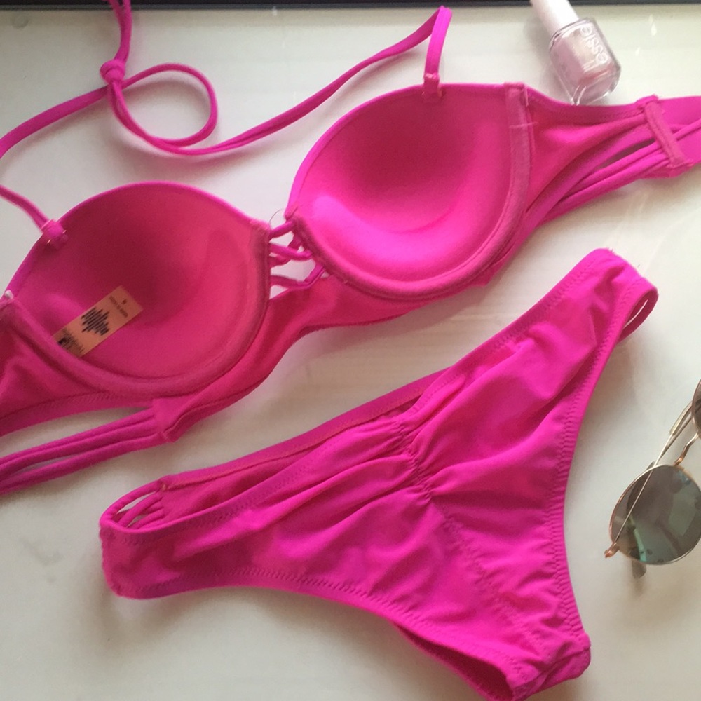 💖 Convertible Bikini Set 💖 - Picture 2 of 3